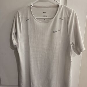 Nike Men's Gray Dri-FIT Short Sleeve Tee